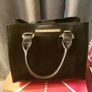 Cute small/medium Steve madden purse like new